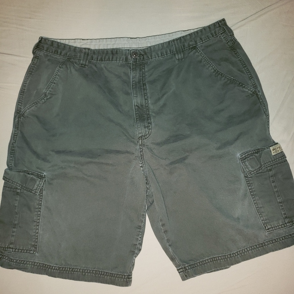 Wrangler cargo shorts